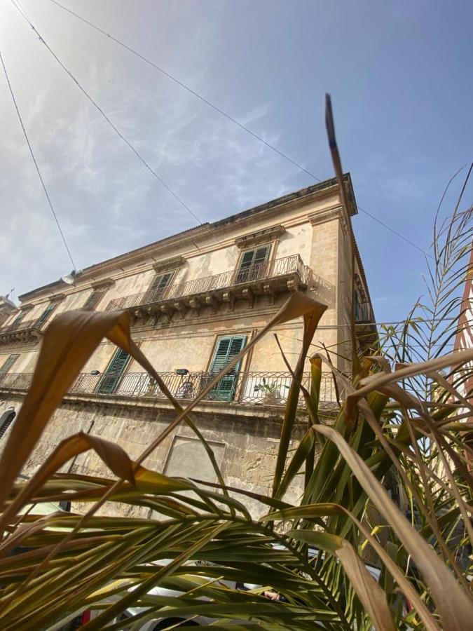 Palazzo Zappata Luxury Room Noto Centro Exterior foto