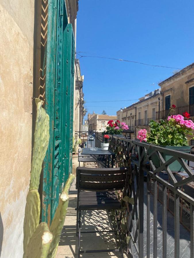 Palazzo Zappata Luxury Room Noto Centro Exterior foto